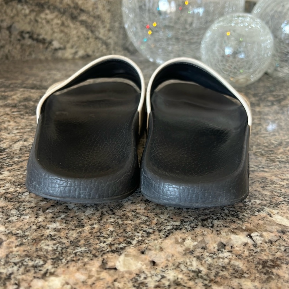 Gucci x Supreme Sega Guccy Slides - Picture 8 of 16